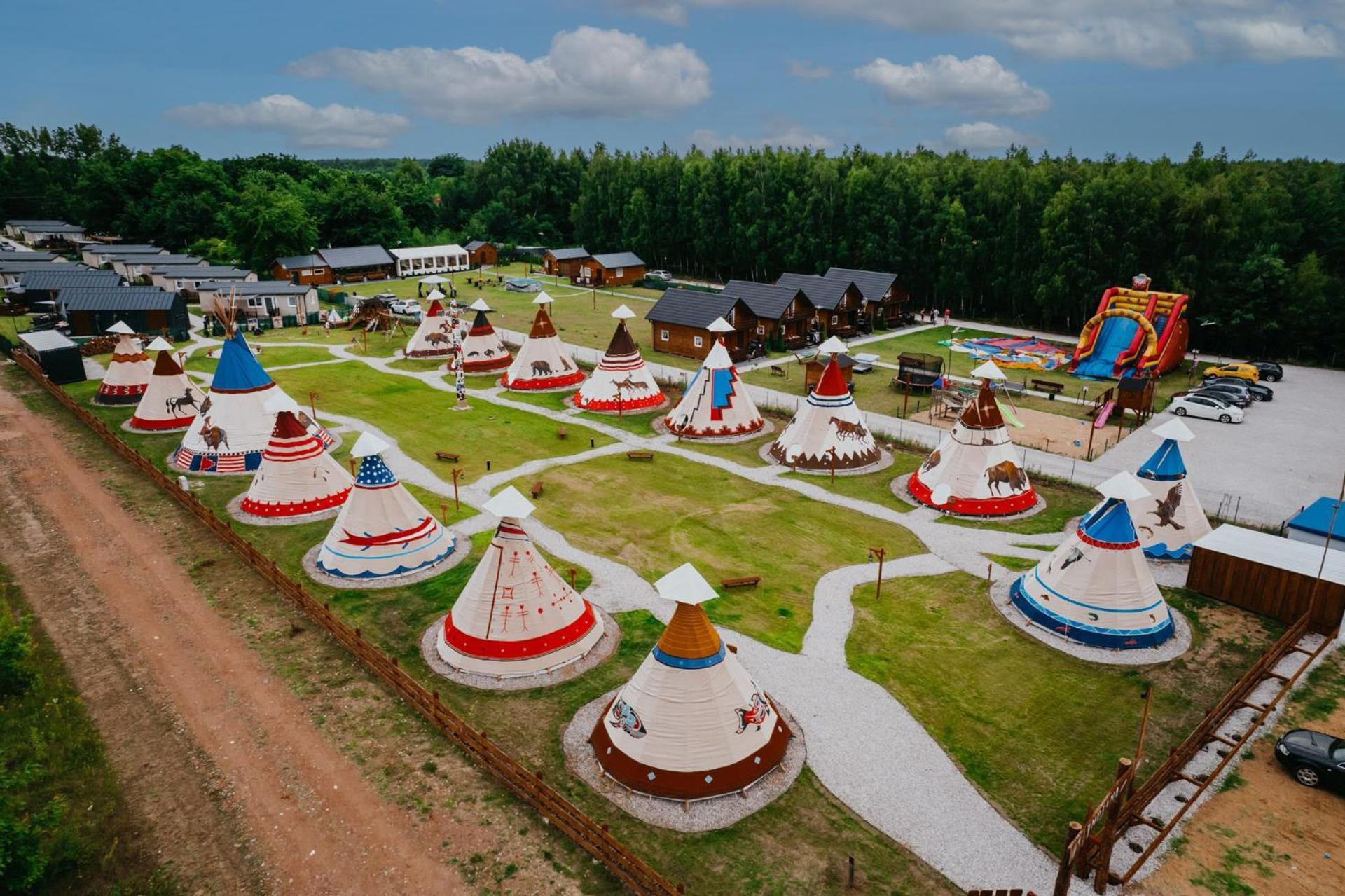 Hotel Indiana Camp - 150 M Od Suntago Park à Grabce-Towarzystwo Extérieur photo