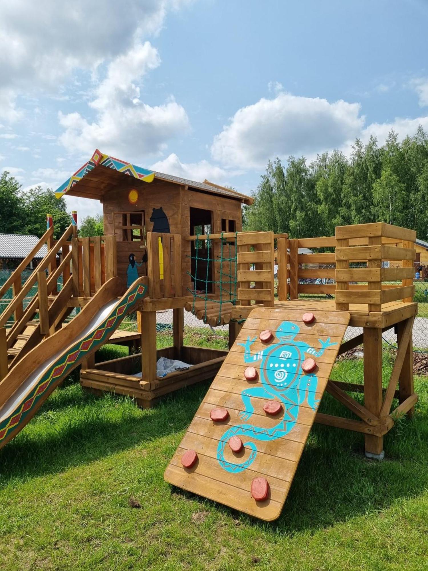 Hotel Indiana Camp - 150 M Od Suntago Park à Grabce-Towarzystwo Extérieur photo