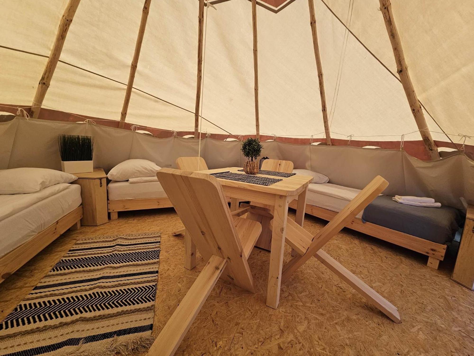 Hotel Indiana Camp - 150 M Od Suntago Park à Grabce-Towarzystwo Extérieur photo