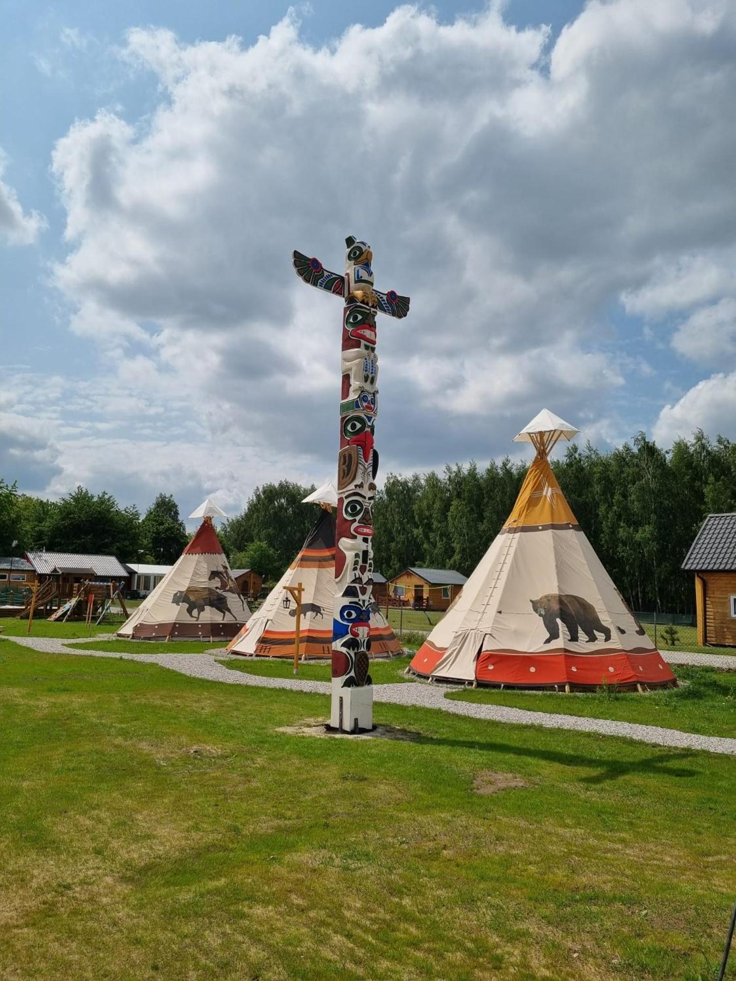 Hotel Indiana Camp - 150 M Od Suntago Park à Grabce-Towarzystwo Extérieur photo