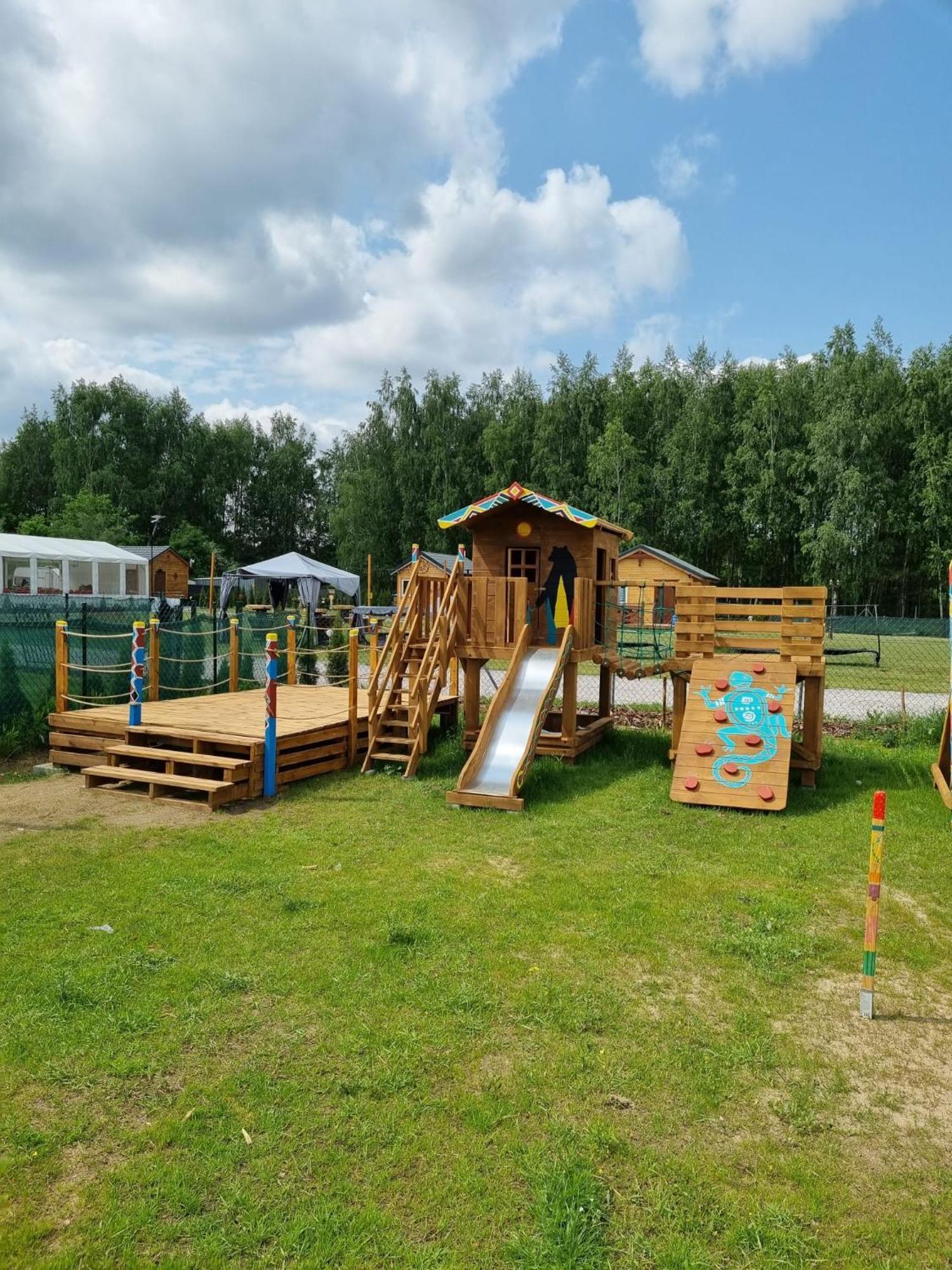 Hotel Indiana Camp - 150 M Od Suntago Park à Grabce-Towarzystwo Extérieur photo